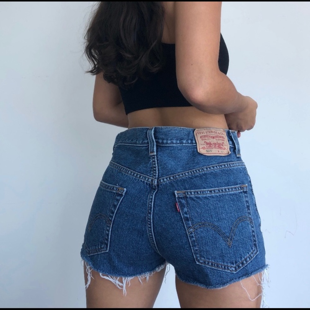 Vintage Levis’s 505 high waist denim cutoff short